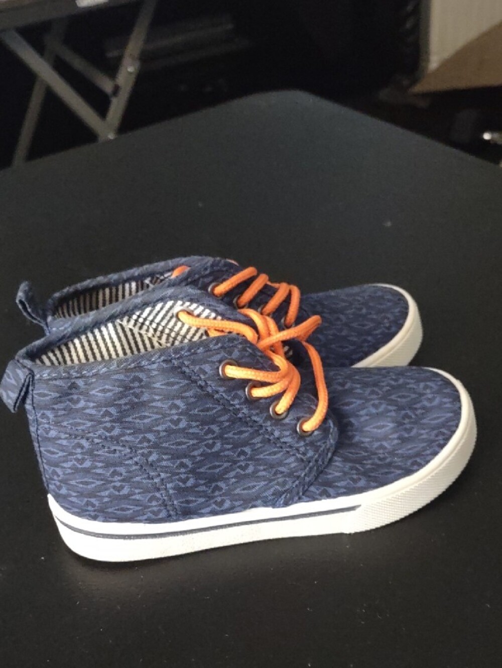 OshKosh B'gosh Navy Patterned Sneakers with Orange Laces Size 12
